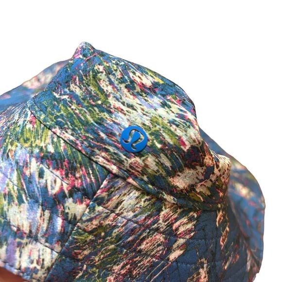 LULULEMON NWT Both Ways Bucket Hat *Blue/Motif main image 16